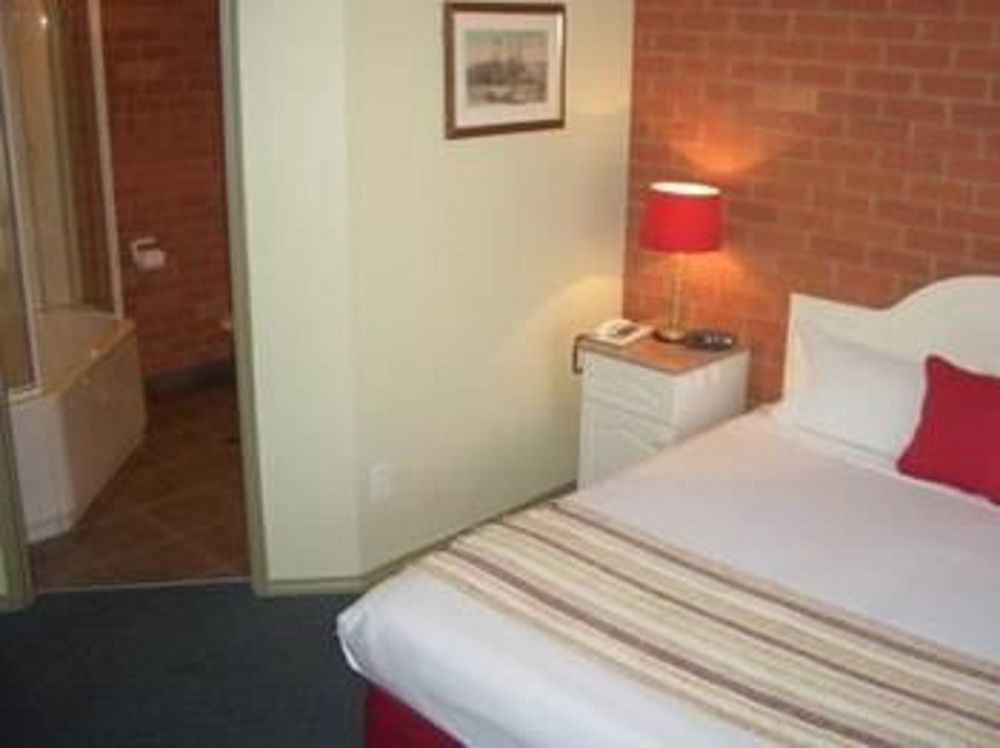 Bendigo Goldfields Motor Inn Екстер'єр фото