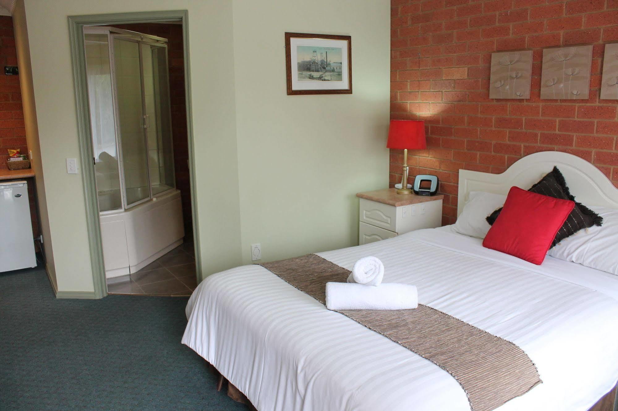 Bendigo Goldfields Motor Inn Екстер'єр фото