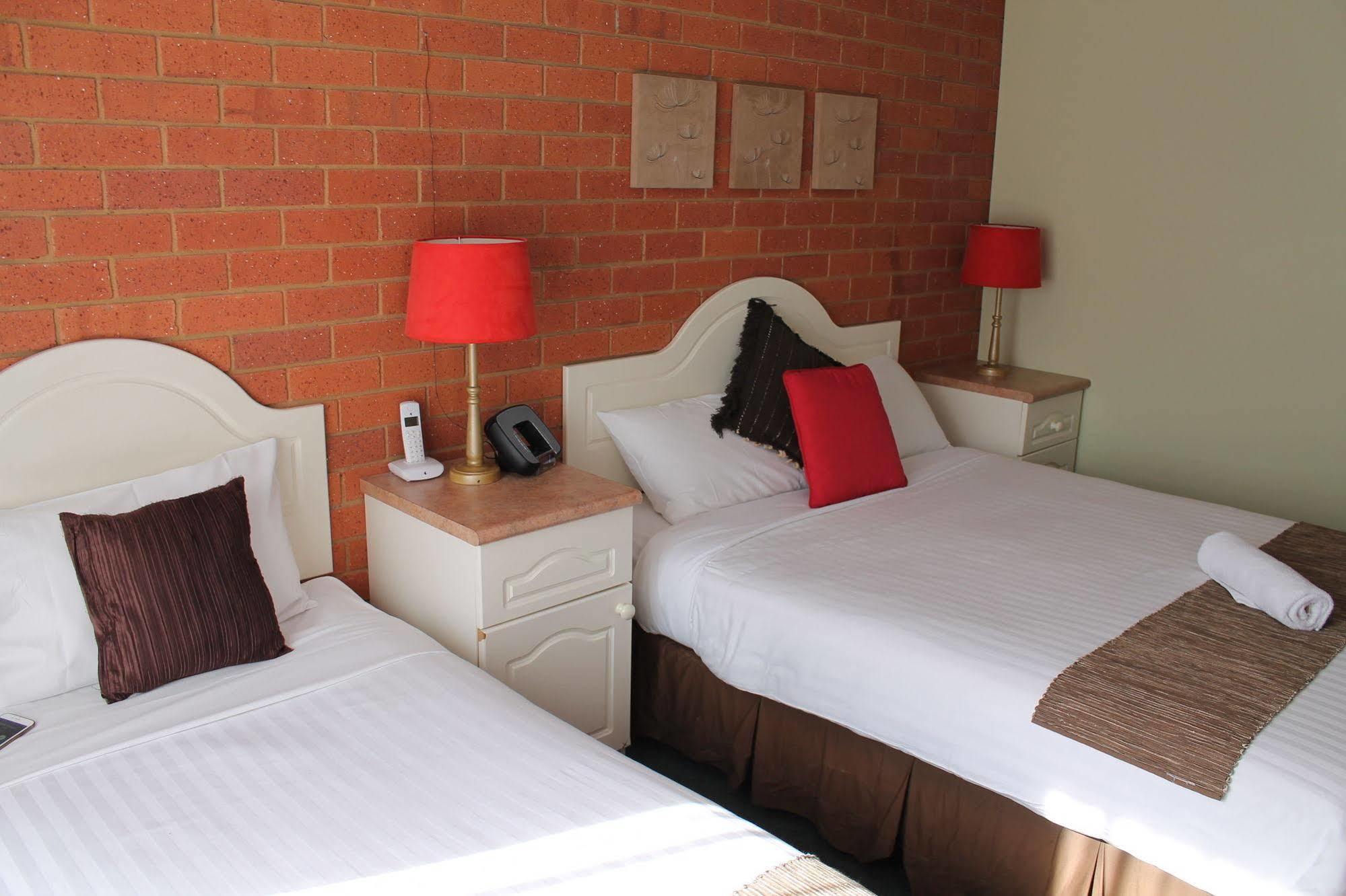 Bendigo Goldfields Motor Inn Екстер'єр фото